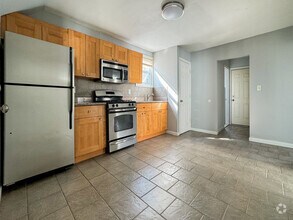 Building Photo - 741 Brewster St
