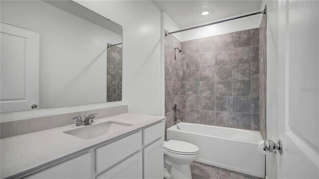 Building Photo - 4951 Worchester Dr