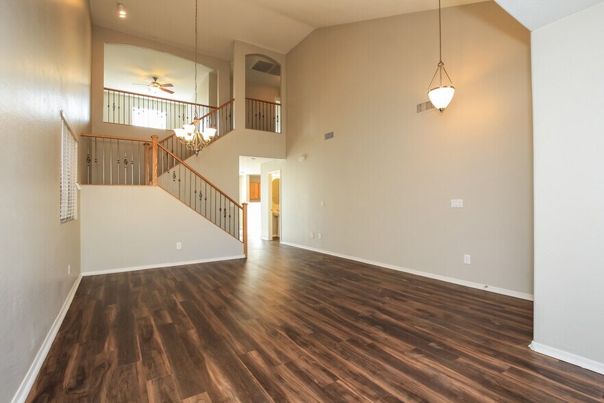 Building Photo - 4738 N 111th Ln
