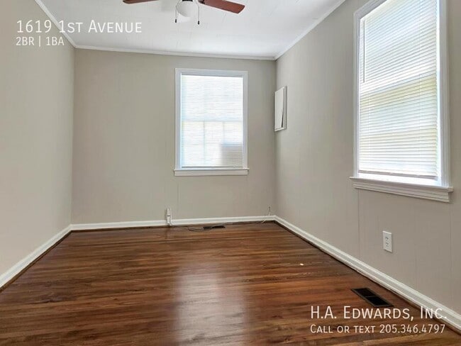 Building Photo - 1619 1st Ave