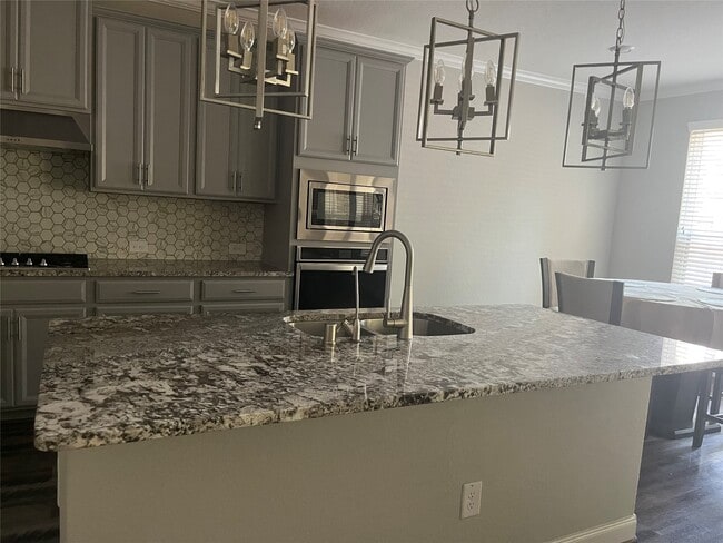 Building Photo - 13411 Lake Willoughby Ln