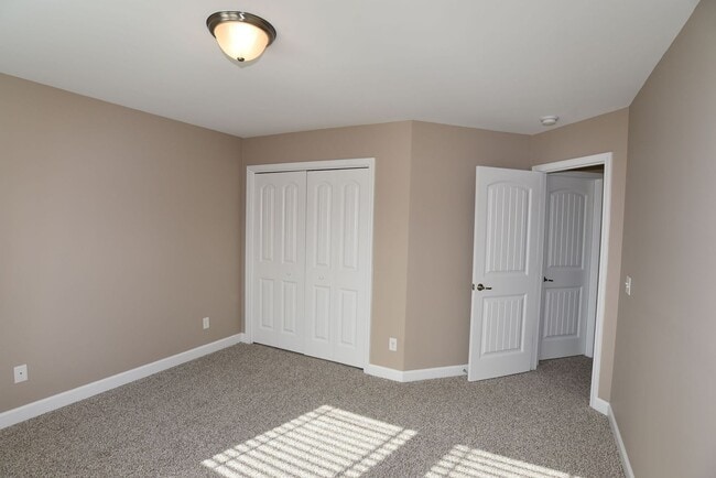 Building Photo - 179 Byron Dr