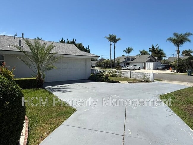 Building Photo - 16402 Birdie Ln