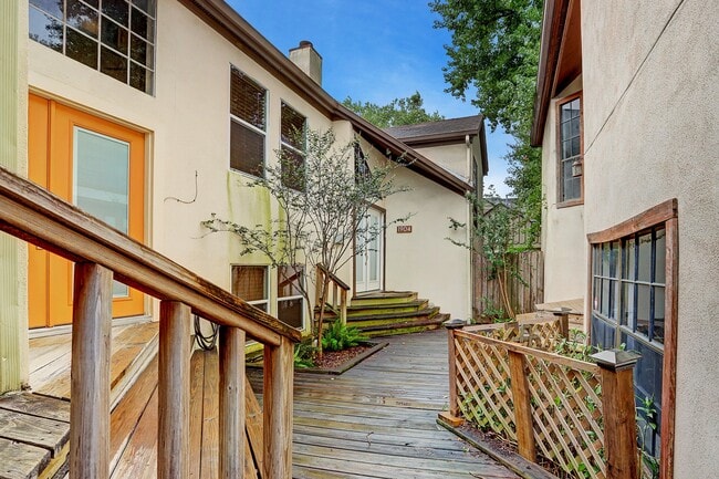 Building Photo - 4320 Hazard St