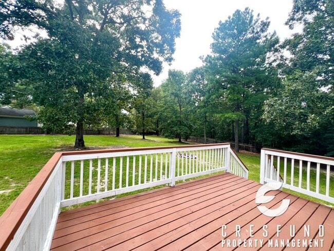 Building Photo - Conveniently Located Close to RALEIGH/RDU/...