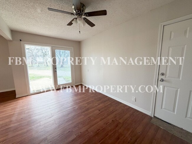 Building Photo - 107 Berrys Chapel Rd