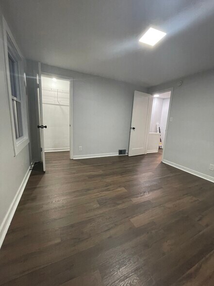 Building Photo - 101 Montfort Dr