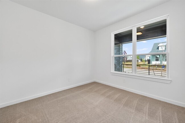 Building Photo - 3222 Kindred Wy