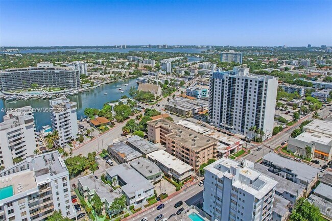 Building Photo - 6860 Abbott Ave