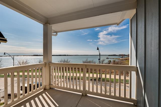 Building Photo - 7005 Sunset Blvd