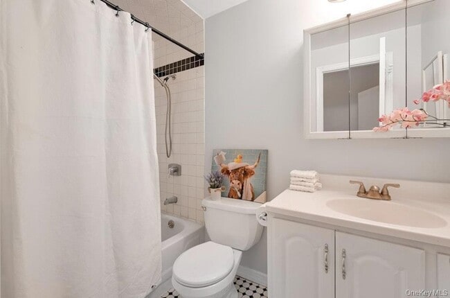 Building Photo - 64 S Broadway