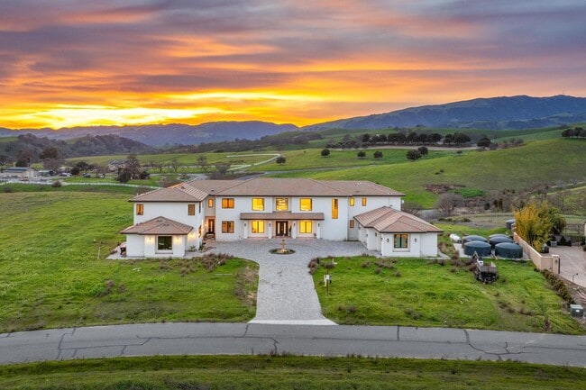 Building Photo - 7778 Laguna Heights Ct