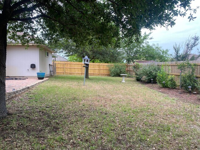 Building Photo - CHARMING 4 BEDROOM, BELTON ISD