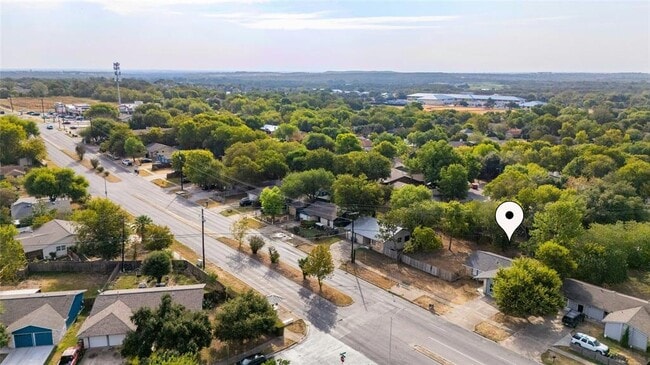 Building Photo - 2523 E Stassney Ln