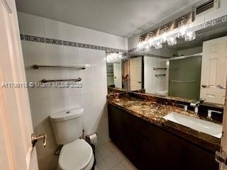 Building Photo - 2655 Collins Ave