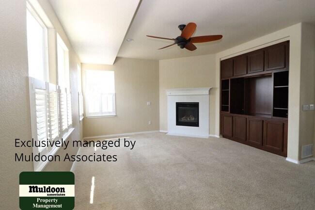Building Photo - Coming soon! Beautiful, Spacious, and Read...