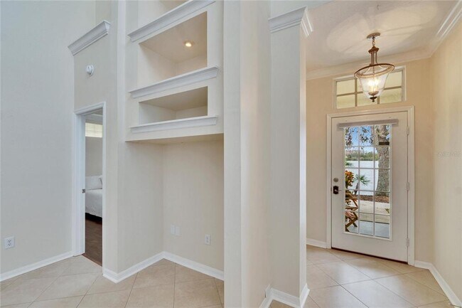 Building Photo - 9105 Crystal Commons Way