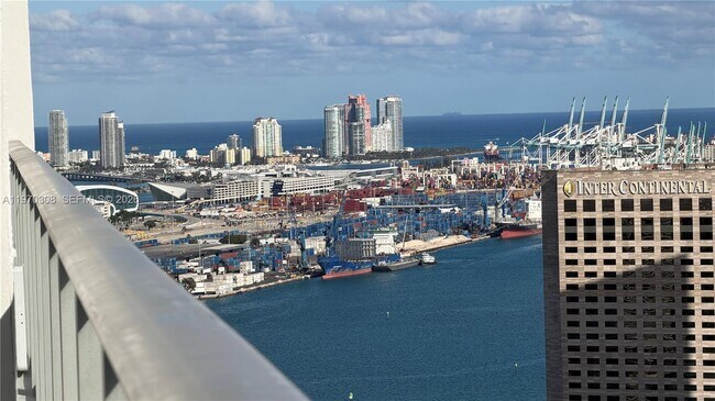 Building Photo - 151 SE 1st St