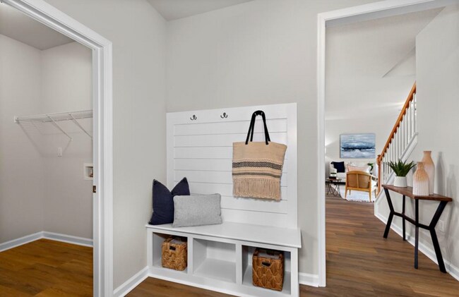 Building Photo - 1001 Hillpoint Rd