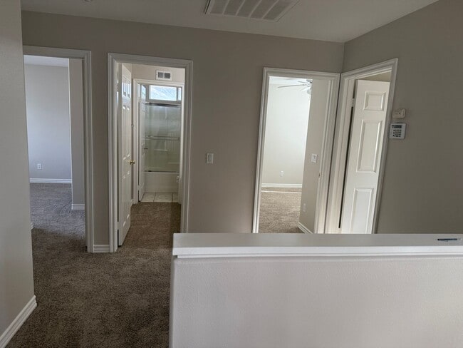 Building Photo - Updated home near Sycamore Canyon available for lease