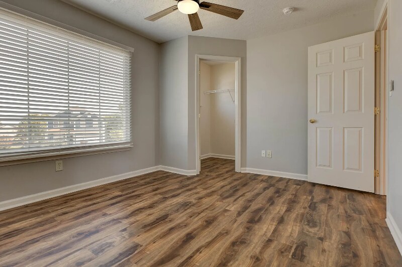 Building Photo - 718 Sage Ct