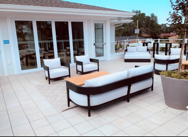 Sky lounge - 5825 Coastal Pointe Dr