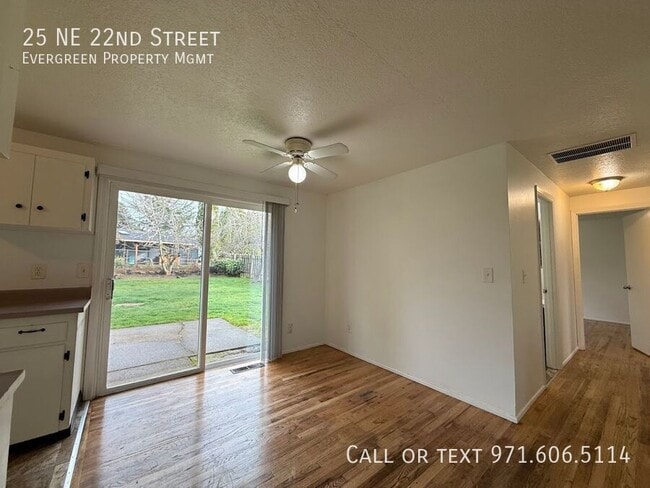 Building Photo - 25 NE 22nd St