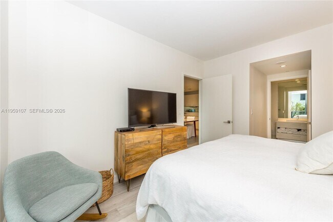 Building Photo - 55 SW 9th St