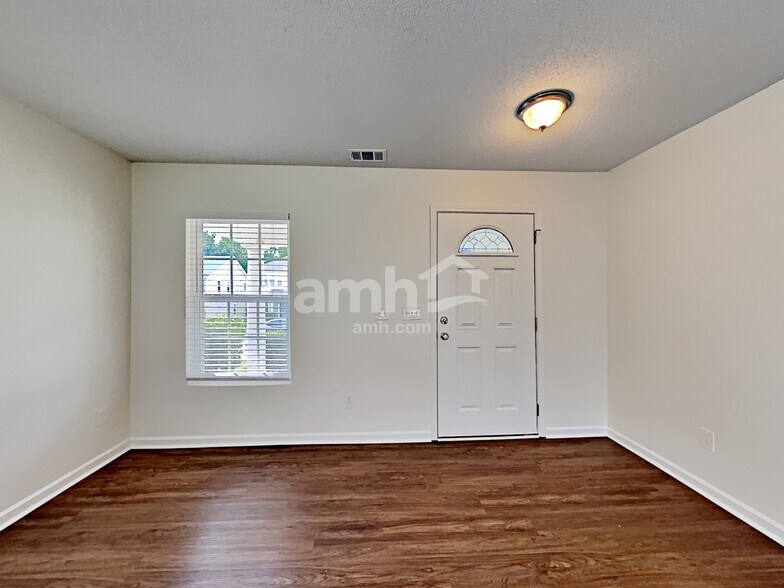 Building Photo - 6012 Ricker Rd
