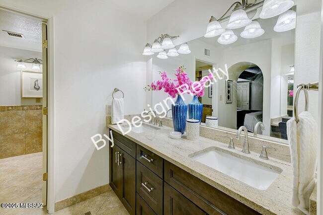 Building Photo - 1200 E Paseo Pavon