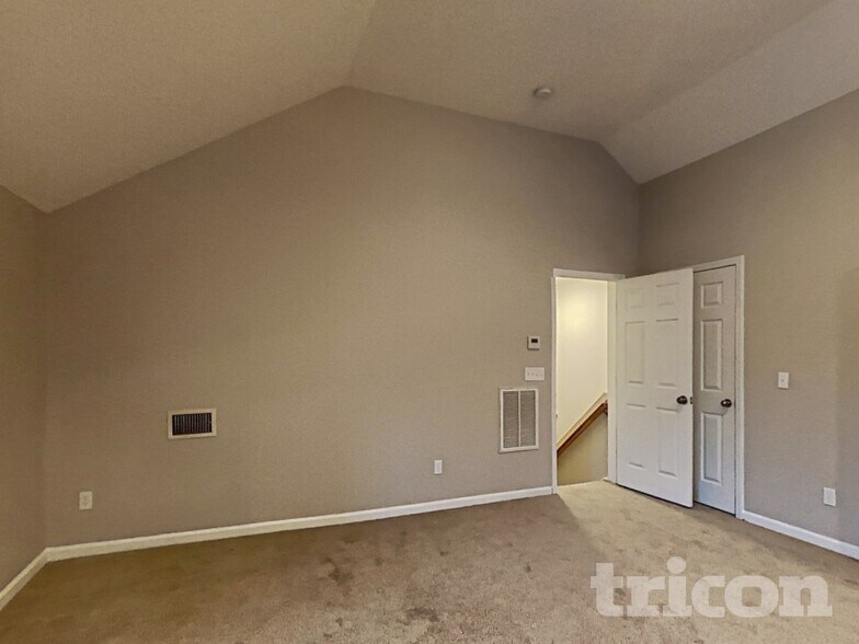 Building Photo - 6202 Trotters Ridge Rd