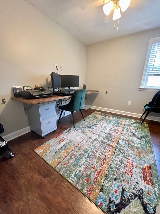 Building Photo - Gorgeous 3-Bedroom Home in Drexel Hill with Garage! Available mid-May!