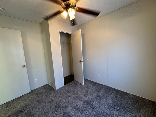 Building Photo - Remodeled 2 Bedroom, 2 Bathroom home in live Oak