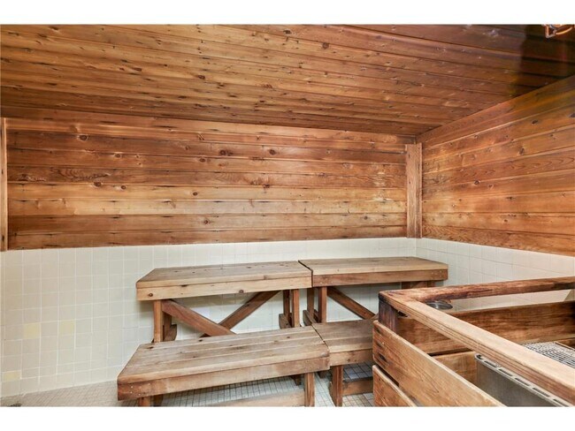 Building Photo - 7500 Cahill Rd