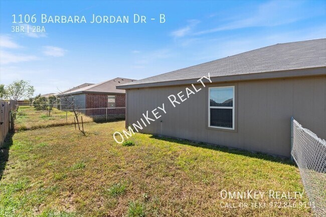 Building Photo - 1106 Barbara Jordan St