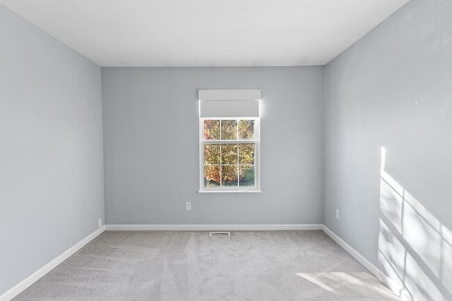 Building Photo - 6140 Ashtead Dr