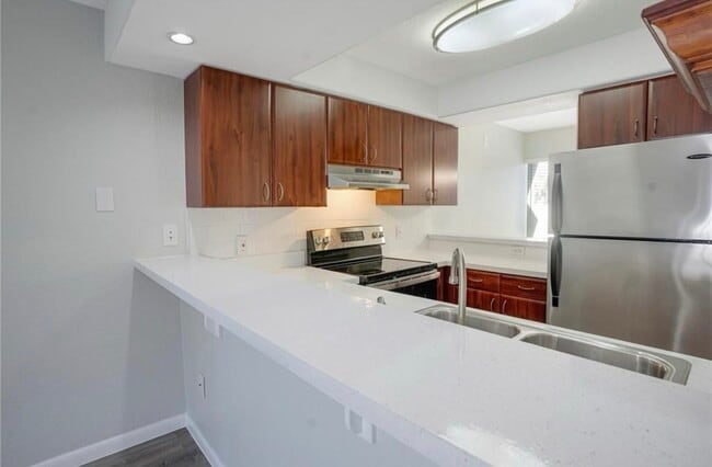 Building Photo - 4912 25th St W