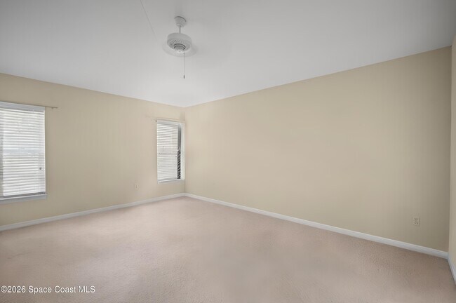 Building Photo - 6924 Renshaw Dr