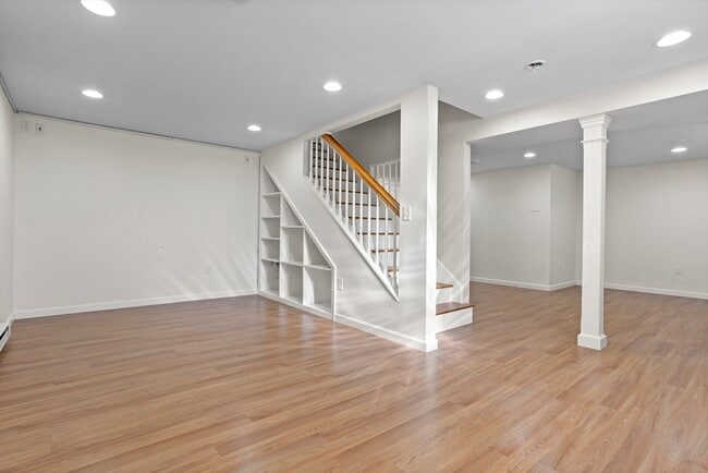 Building Photo - 4 Boxwood Dr