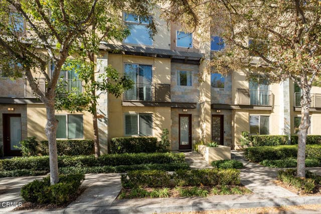 Building Photo - 17 Delancy