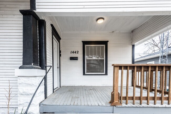 Building Photo - 1442 Plum St