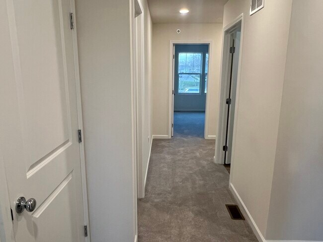 Building Photo - 1977 Leiter Way