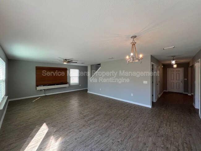 Building Photo - 5881 Old Plantation Court