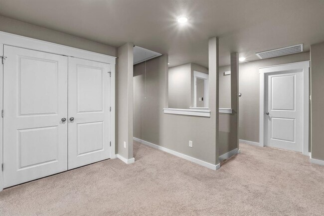 Building Photo - 2251 Rocoso Trl