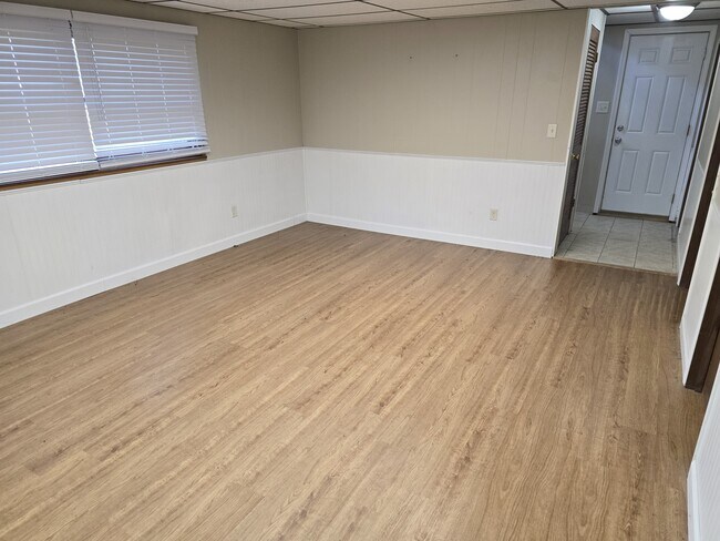 Building Photo - 201 Magnolia Dr