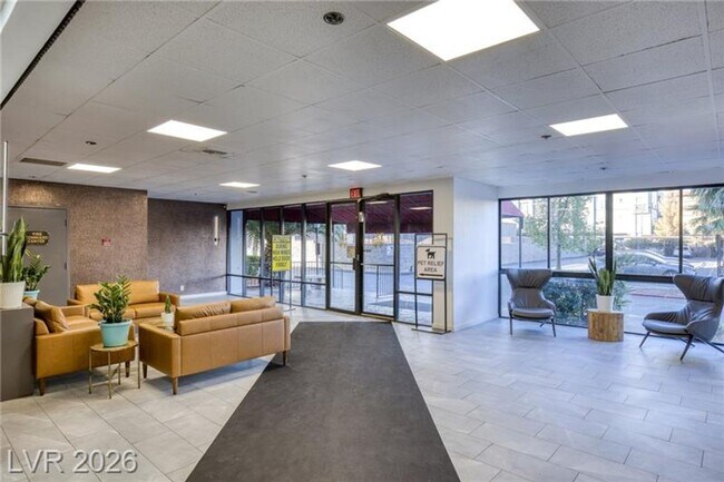 Building Photo - 3930 University Center Dr