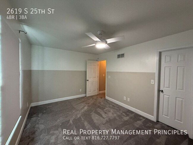 Building Photo - 2619 S 25th St