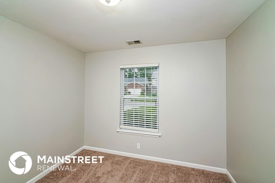 Building Photo - 9216 River Trail Dr