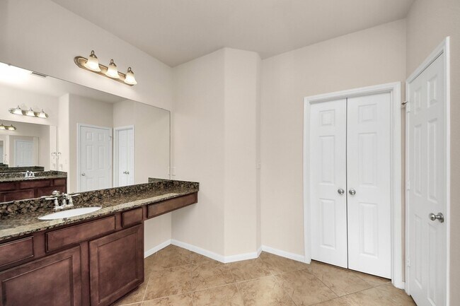 Building Photo - 5038 Gold Haven Dr