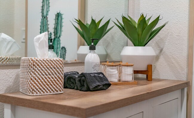 Building Photo - Fully Furnished Home in Yucca Valley